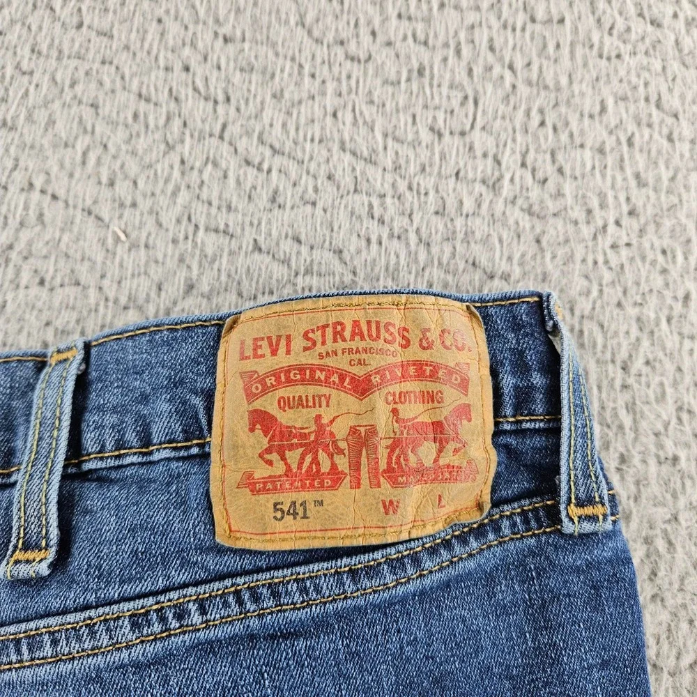 Levis 541 Athletic Taper Jeans Mens‎ Jeans 46x32 Blue Denim Stretch Classic